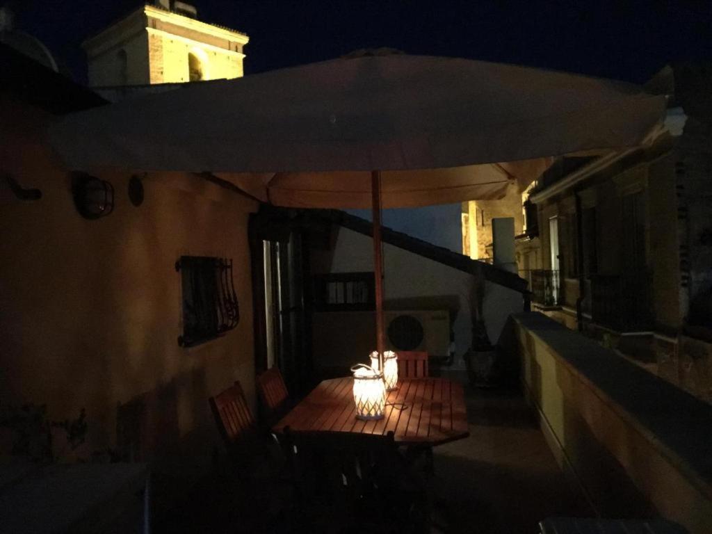 Guest House Dimora Fiorita Serracapriola Eksteriør bilde